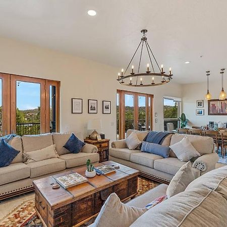 Close To Fresh Creek! Sleeps 12 ~ Amazing Views W/Serene Open Space ~ Hot Tub + Game Room ~ Trails Outside Sedona Exterior foto